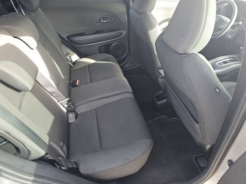 Used 2019 Honda HR-V Sport image 12