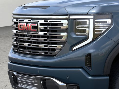 New 2026 GMC Sierra 1500 Denali w/ Denali Reserve Package AWD/4WD image 13