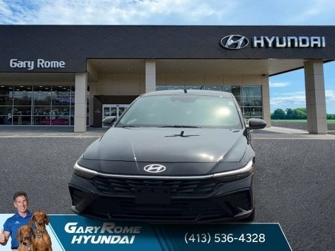 Certified 2026 Hyundai Elantra Sport FWD image 3