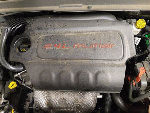 Used 2019 Jeep Renegade Sport image 30