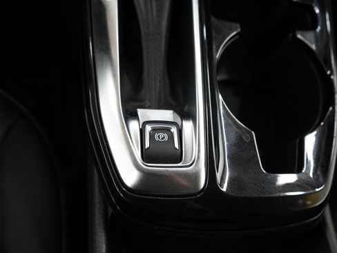 Used 2024 Chevrolet Trax ACTIV FWD image 23