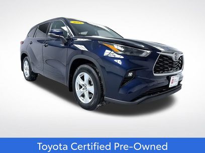 Certified 2022 Toyota Highlander LE