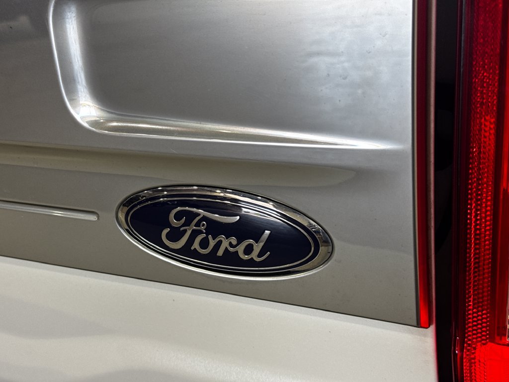 Used 2021 Ford F150 Platinum w/ FX4 Off-Road Package AWD/4WD image 36