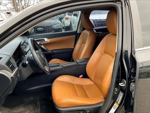 Used 2013 Lexus CT 200h w/ Seat Comfort Pkg FWD image 33