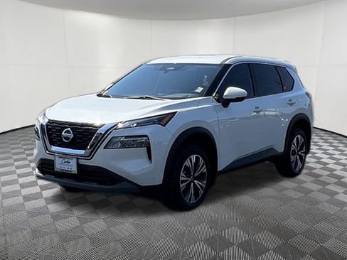 Used 2021 Nissan Rogue SV AWD/4WD image 3