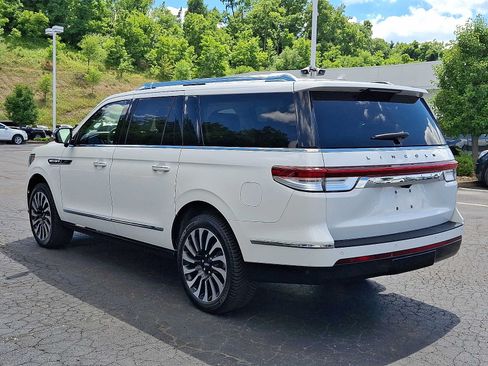 Used 2024 Lincoln Navigator L Black Label AWD/4WD image 4