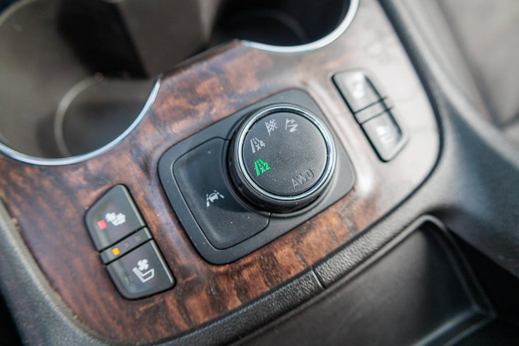 Used 2020 GMC Acadia Denali AWD/4WD image 35