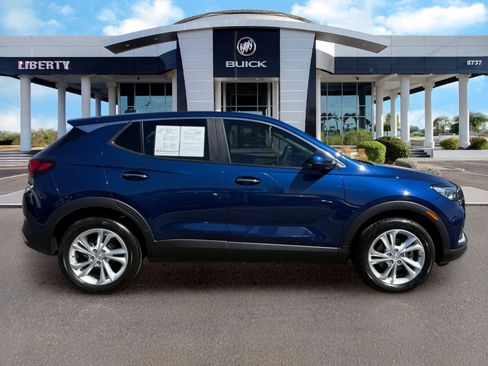 Used 2023 Buick Encore GX Preferred w/ Cold Weather Comfort Package FWD image 2