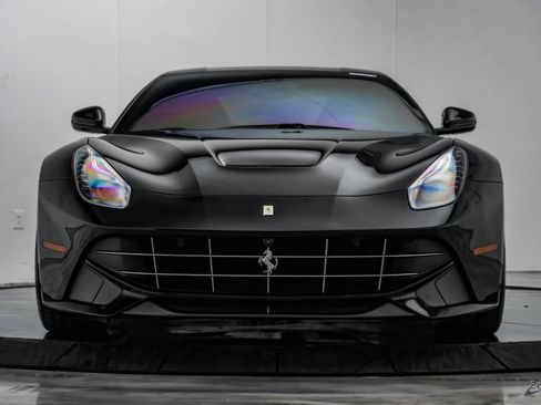 Used 2017 Ferrari F12 Berlinetta RWD image 35