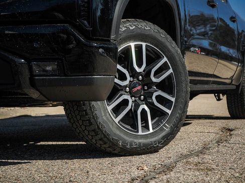 New 2026 GMC Sierra 1500 AT4 w/ AT4 Premium Package image 6