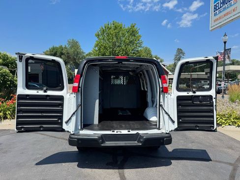 Used 2021 Chevrolet Express 2500 w/ Driver Convenience Package RWD image 11