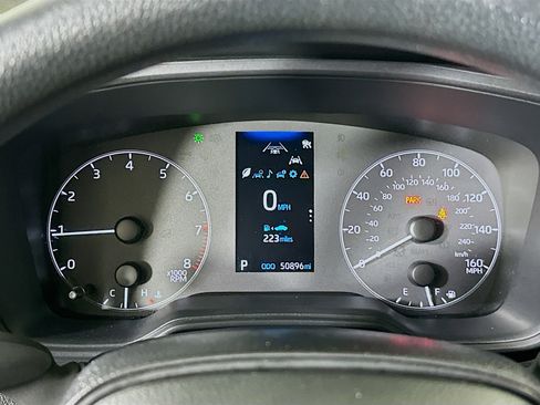 Used 2025 Toyota Corolla LE FWD image 19