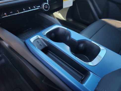 New 2026 Chevrolet Equinox EV LT image 15