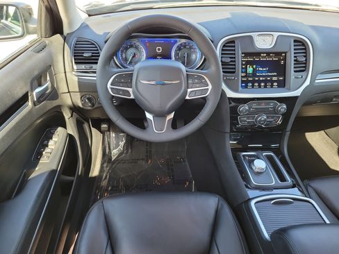 Used 2023 Chrysler 300 Touring L RWD image 17