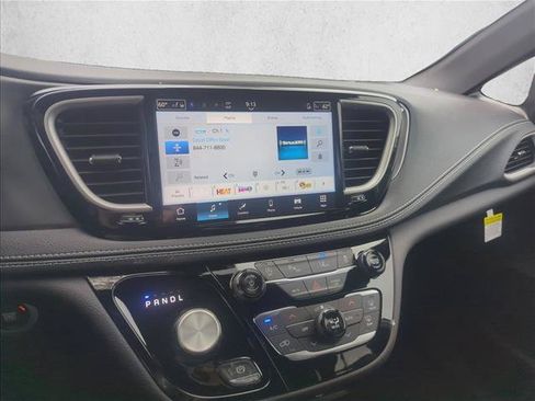 New 2026 Chrysler Pacifica Select FWD image 12