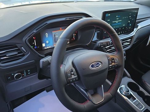 New 2026 Ford Escape ST-Line w/ Tech Pack #1 AWD/4WD image 17