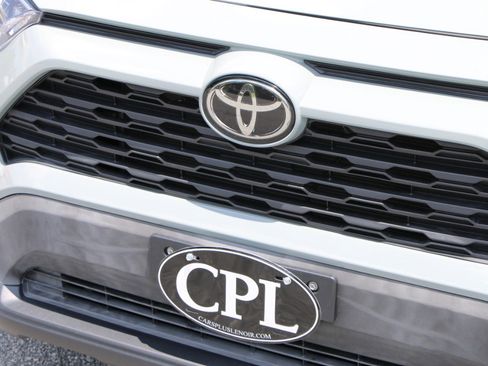 Used 2020 Toyota RAV4 XLE Premium AWD/4WD image 12