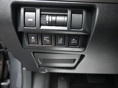 Used 2018 Subaru Legacy 2.5i Premium image 16