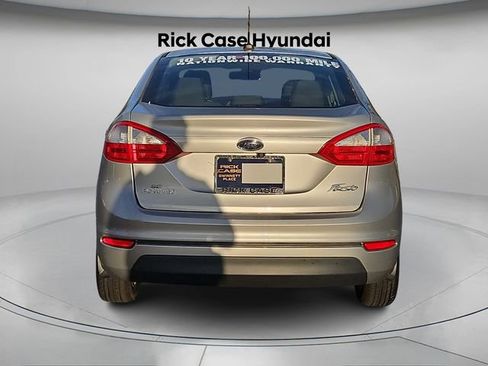 Used 2019 Ford Fiesta SE image 6