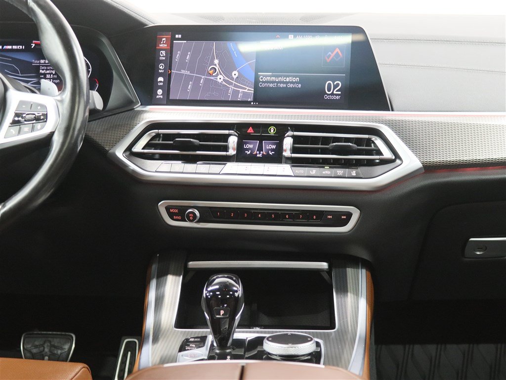 Used 2022 BMW X5 M50i w/ Climate Comfort Package AWD/4WD image 28