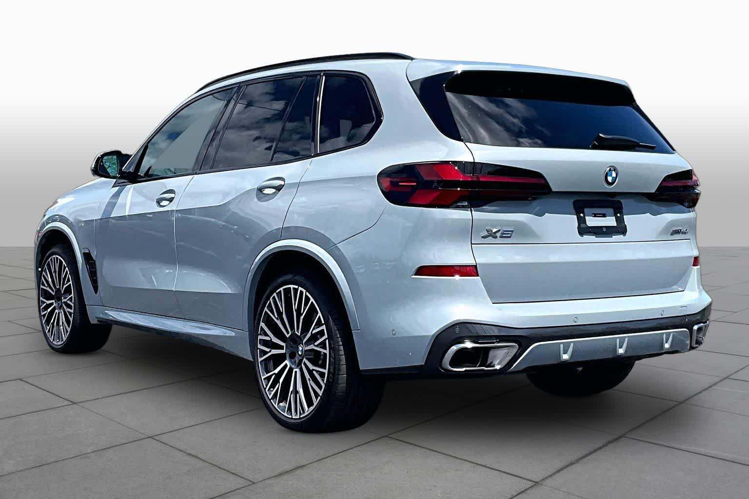 Used 2026 BMW X5 sDrive40i RWD image 11