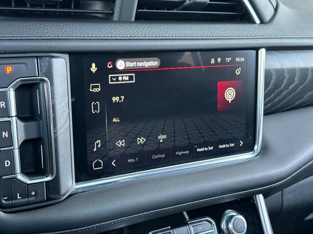 Used 2023 GMC Yukon XL Denali w/ Denali Reserve Package AWD/4WD image 24