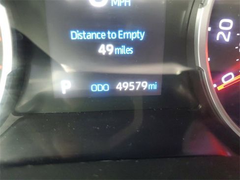 Used 2022 Toyota RAV4 XLE image 19