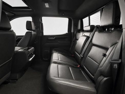 Used 2023 GMC Sierra 1500 SLT w/ SLT Premium Package AWD/4WD image 18