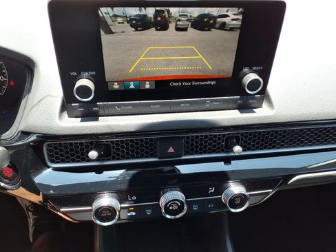 Used 2024 Honda Civic Sport image 13