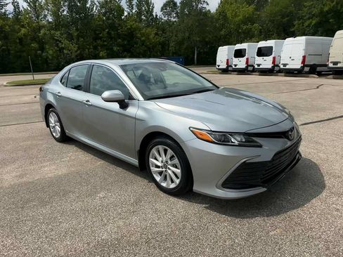 Used 2024 Toyota Camry LE FWD image 2