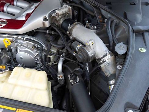 Used 2013 Nissan GT-R Black Edition AWD/4WD image 23