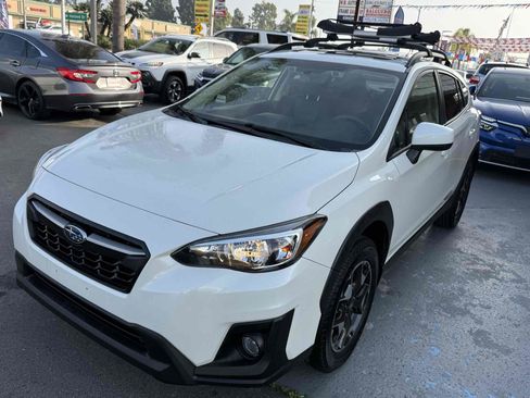 Used 2019 Subaru Crosstrek 2.0i Premium image 2
