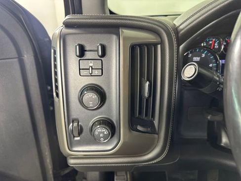 Used 2018 Chevrolet Silverado 2500 High Country w/ Duramax Plus Package image 38