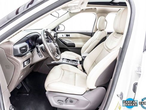 Used 2020 Ford Explorer Platinum w/ Premium Technology Package image 26