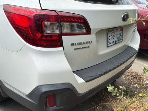 Used 2019 Subaru Outback 3.6R Limited w/ Popular Package #2 AWD/4WD image 16