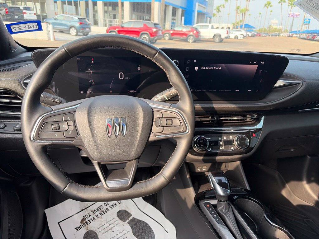 Used 2024 Buick Envista Sport Touring w/ Convenience I Package FWD image 8