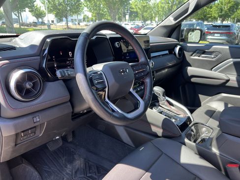 Used 2023 Chevrolet Colorado Z71 w/ Z71 Convenience Package 2 AWD/4WD image 17