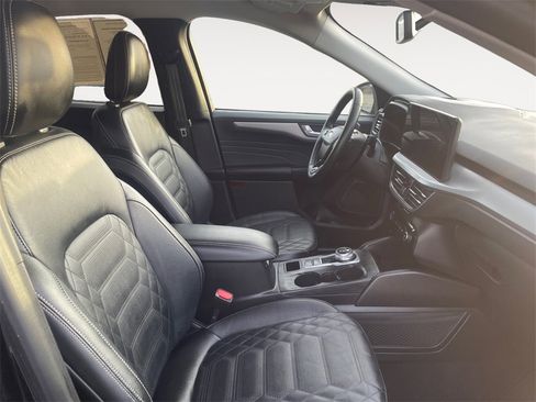 Used 2023 Ford Escape Platinum w/ Premium Technology Package image 15