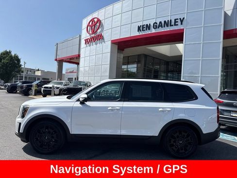 Used 2022 Kia Telluride SX w/ SX Prestige Package AWD/4WD image 3