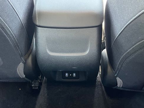 Used 2025 Hyundai Sonata SEL FWD image 17