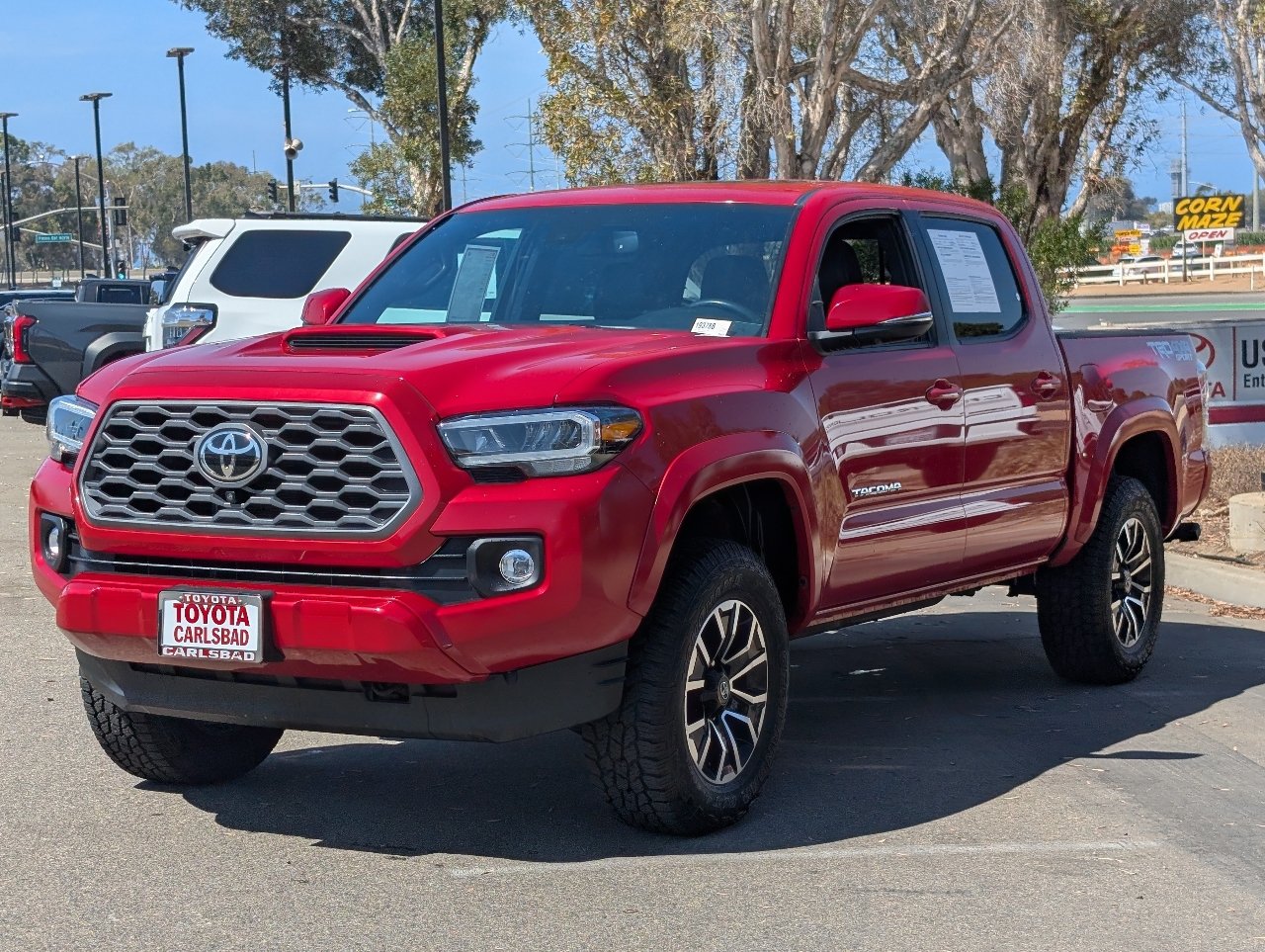 Used 2023 Toyota Tacoma TRD Sport w/ TRD Premium Sport Package AWD/4WD image 11