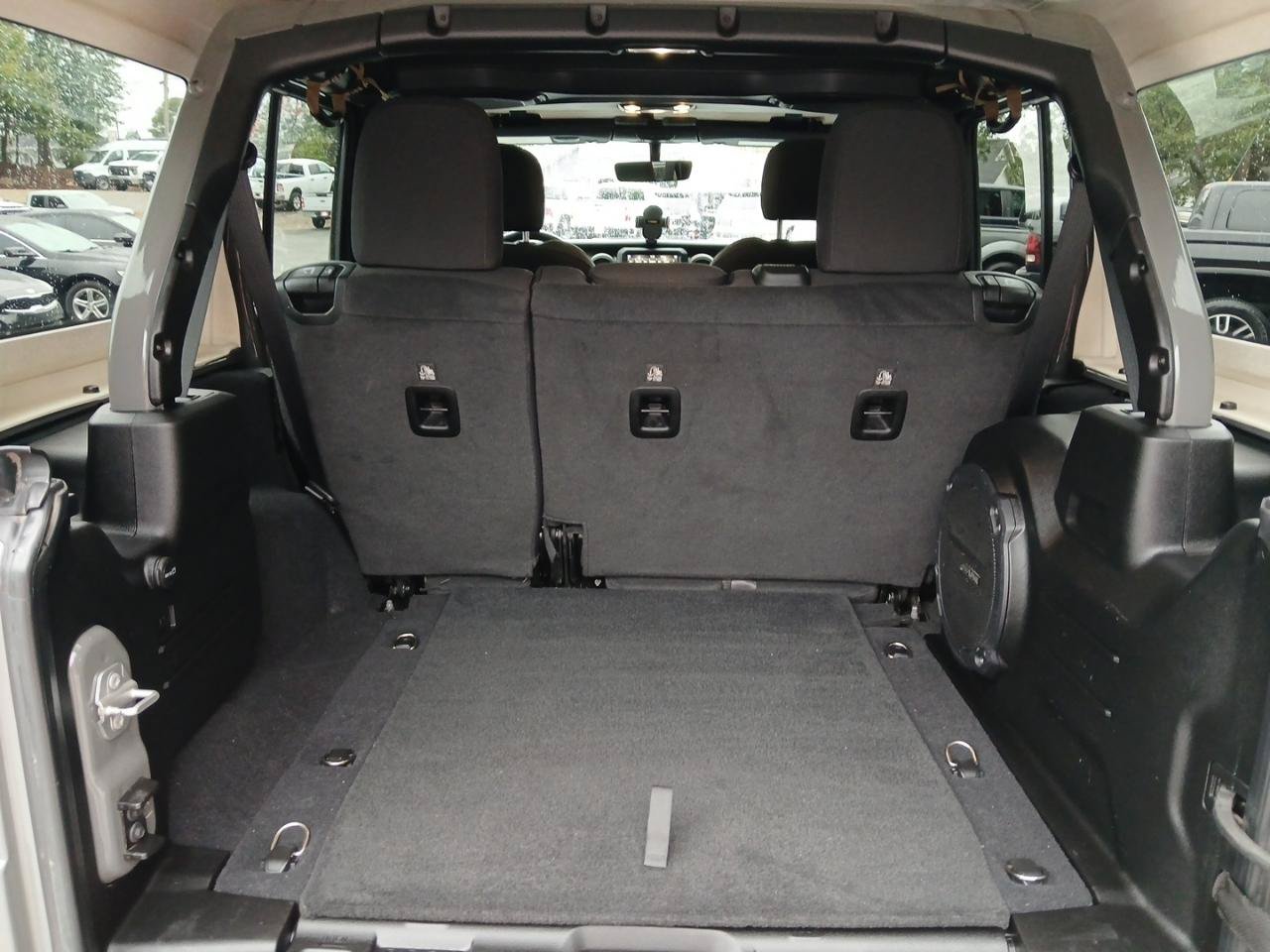 Used 2022 Jeep Wrangler Unlimited Sport AWD/4WD image 10