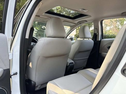 Used 2018 Honda HR-V EX-L image 24