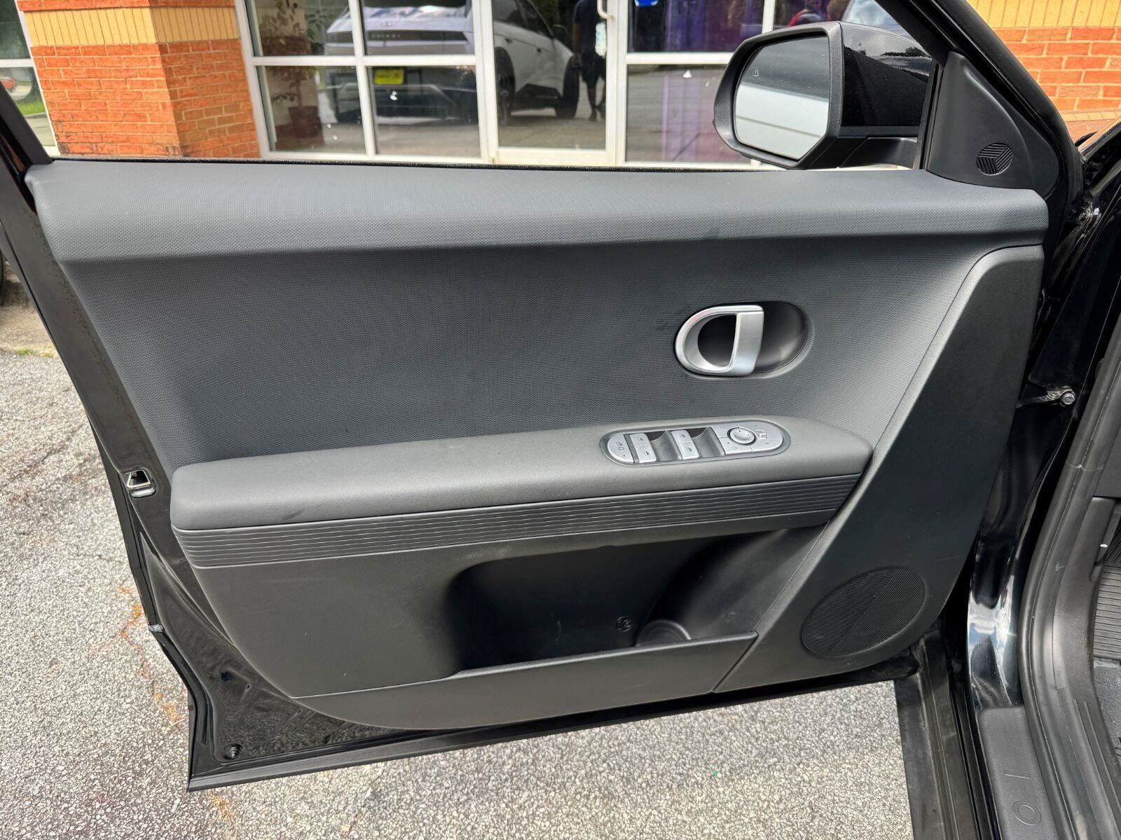 Used 2024 Hyundai Ioniq 5 SEL RWD image 38