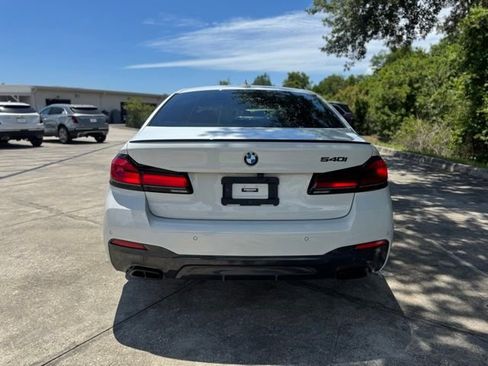 Used 2023 BMW 540i w/ M Sport Package RWD image 4