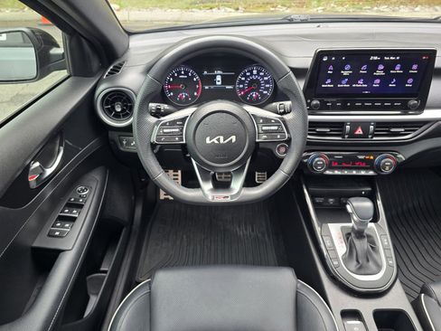 Used 2022 Kia Forte GT-Line w/ GT-Line Premium Package image 13