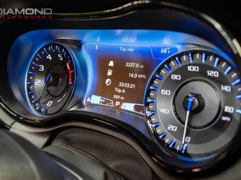 Used 2023 Chrysler 300 C RWD image 99