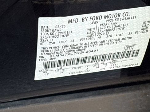 Used 2025 Lincoln Aviator Reserve w/ Equipment Group 201A AWD/4WD image 36