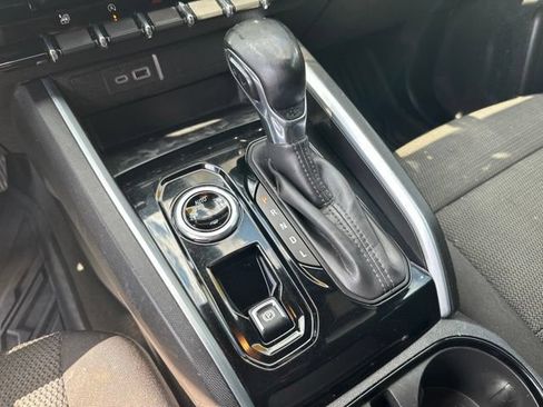 Used 2023 Chevrolet Colorado LT w/ LT Convenience Package AWD/4WD image 28