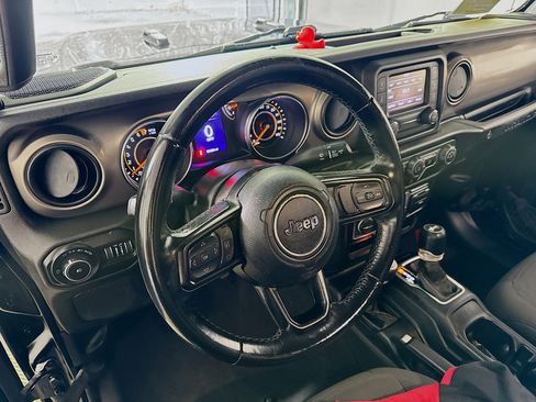 Used 2020 Jeep Wrangler Unlimited Sport S image 21